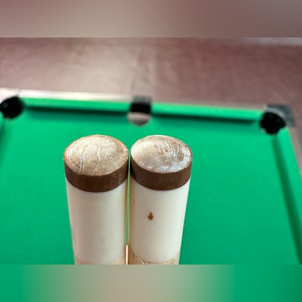 Table top pool table - Picture 8 of 10